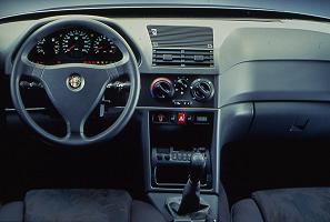 Alfa Romeo 145 dashboard