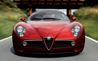 Alfa Romeo 8C Competizione cockpit