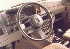 Alfa Romeo 90 cockpit