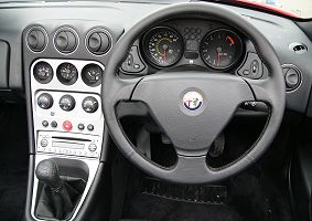 Alfa Romeo Spider cockpit