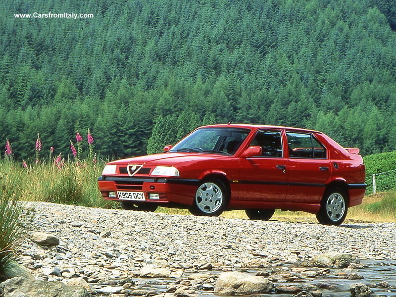 Alfa Romeo 33 - this make take a little while to download