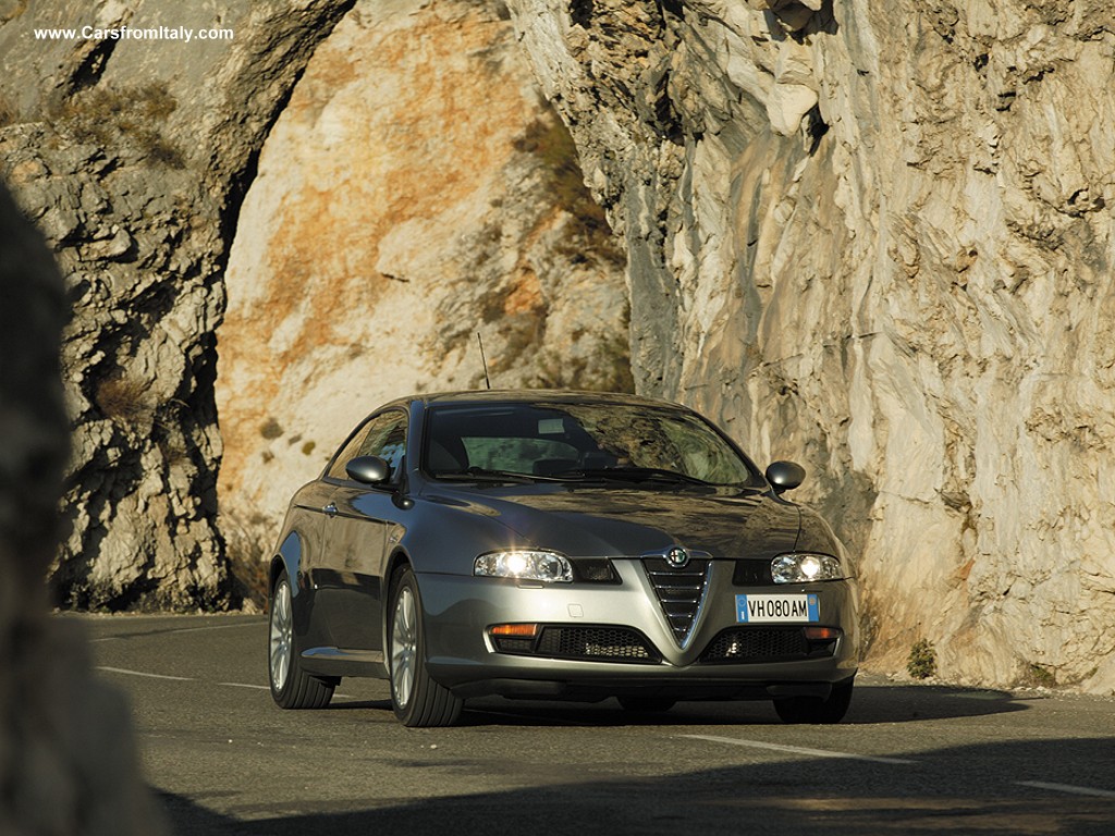 Alfa Romeo GT - this may take a little while to download