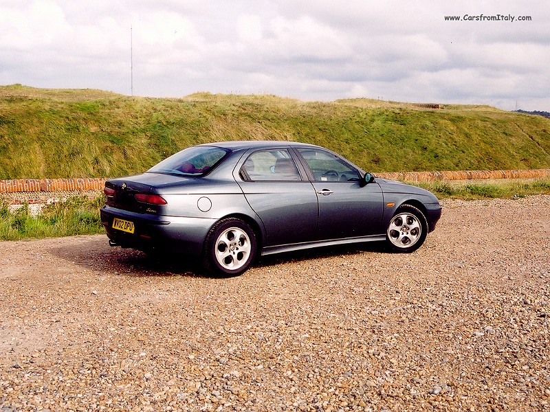 Alfa Romeo 156 - this may take a little while to download