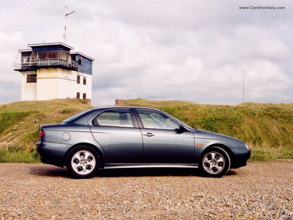 Alfa Romeo 156 - this may take a little while to download