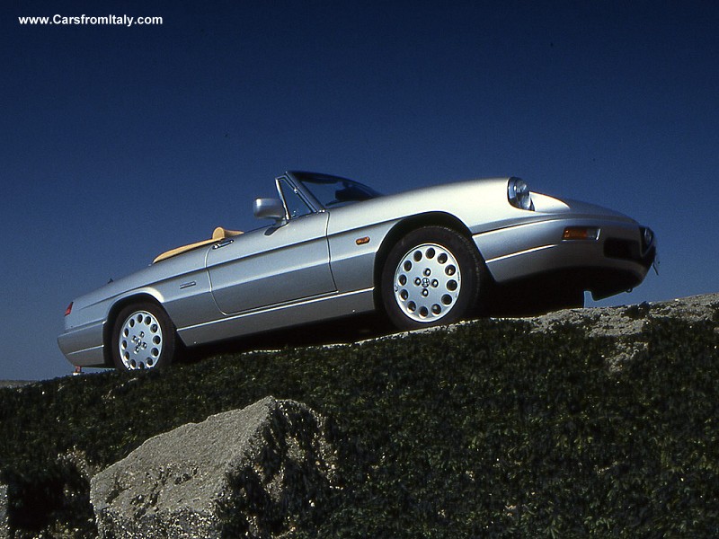 Alfa Romeo Spider - this may take a little while to download