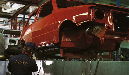 Fiat Uno painting process