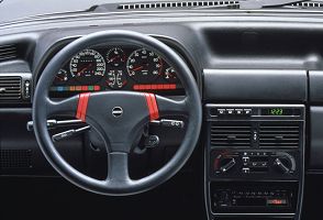 Fiat Uno turbo ie dashboard