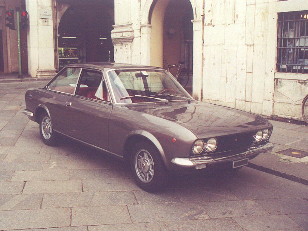 Fiat 124 Sport Coupe - this