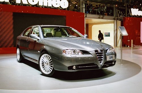 Alfa Romeo 166