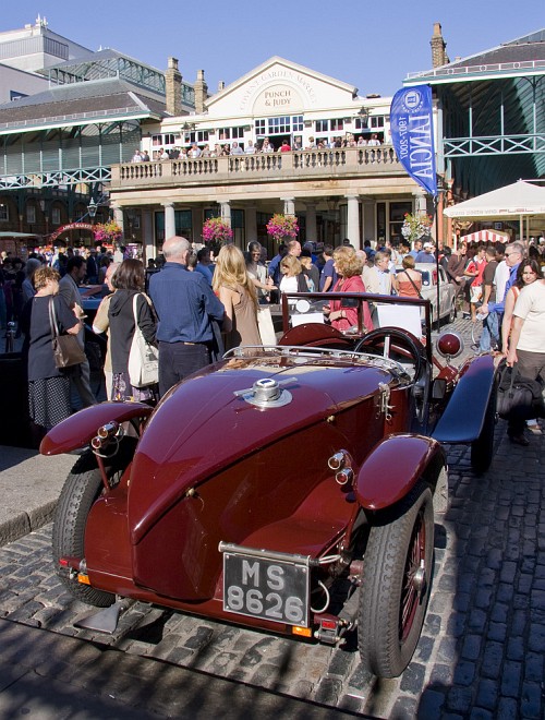 Lancia in the Piazza