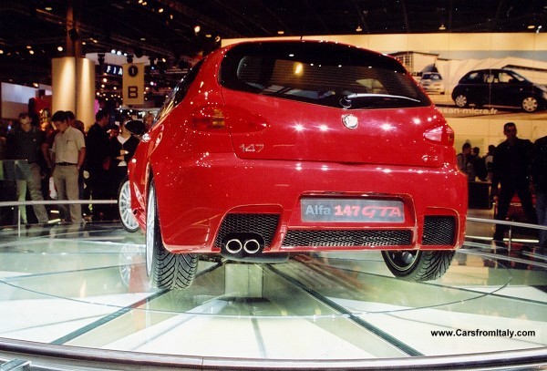 Alfa Romeo 147 GTA at the Paris Motorshow launch