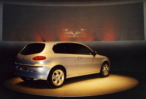 Alfa Romeo 147 launch