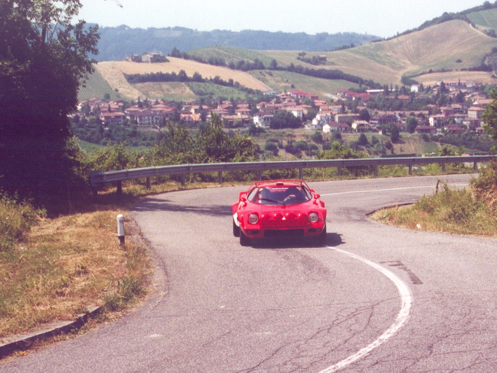 Lancia Stratos - this make take a little while to download